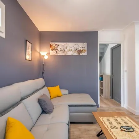 Cosy With Garden Near Holiday home
